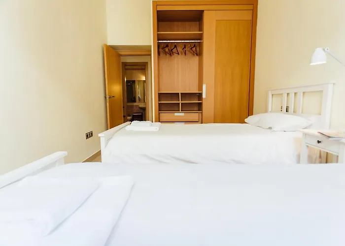 Bright And Central- 2Bd 1Bth- Malhara