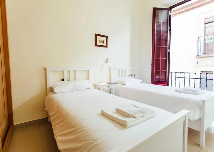 Bright And Central- 2Bd 1Bth- Malhara