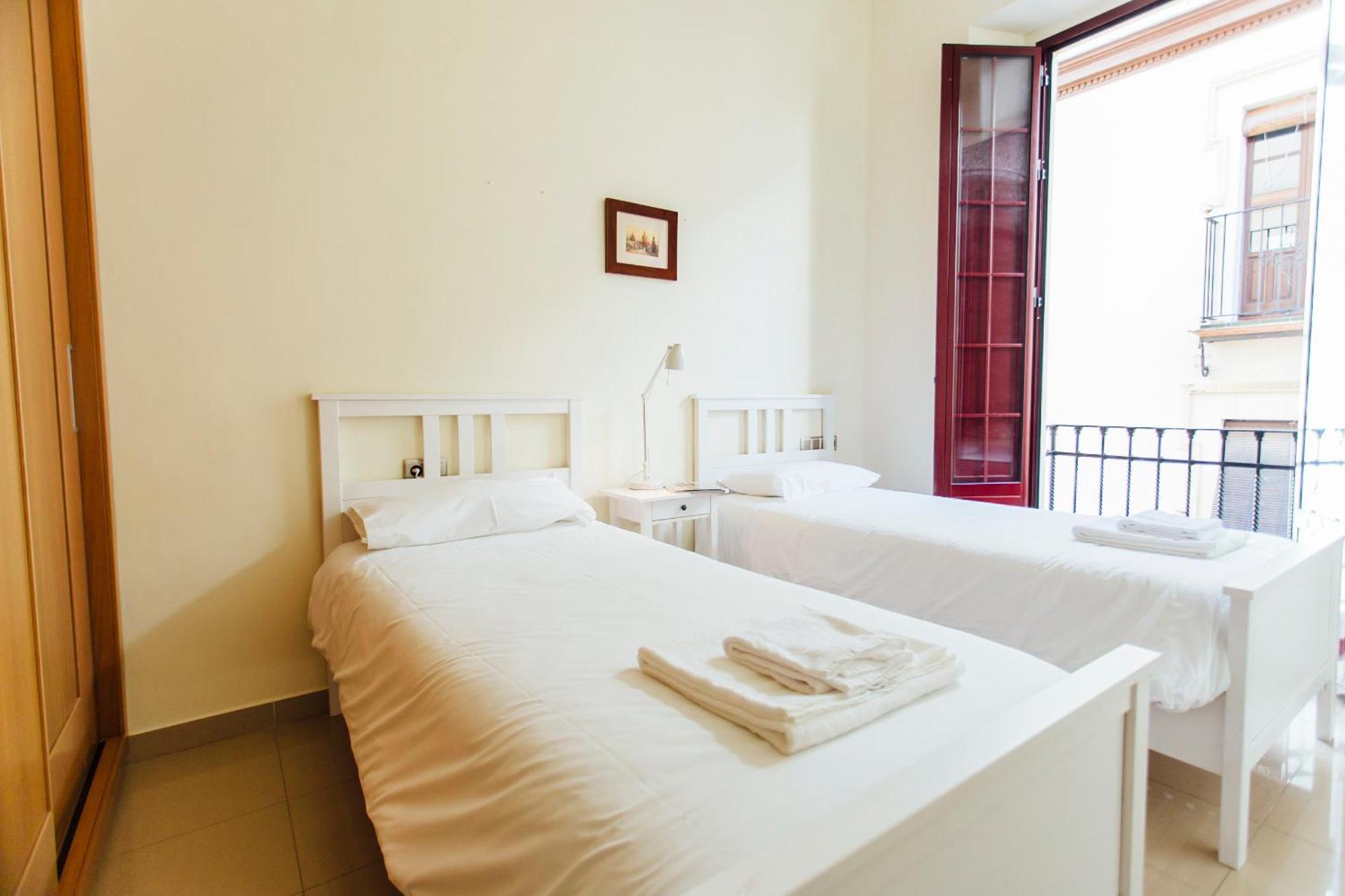 Apartment Bright And Central- 2bd 1bth- Malhara