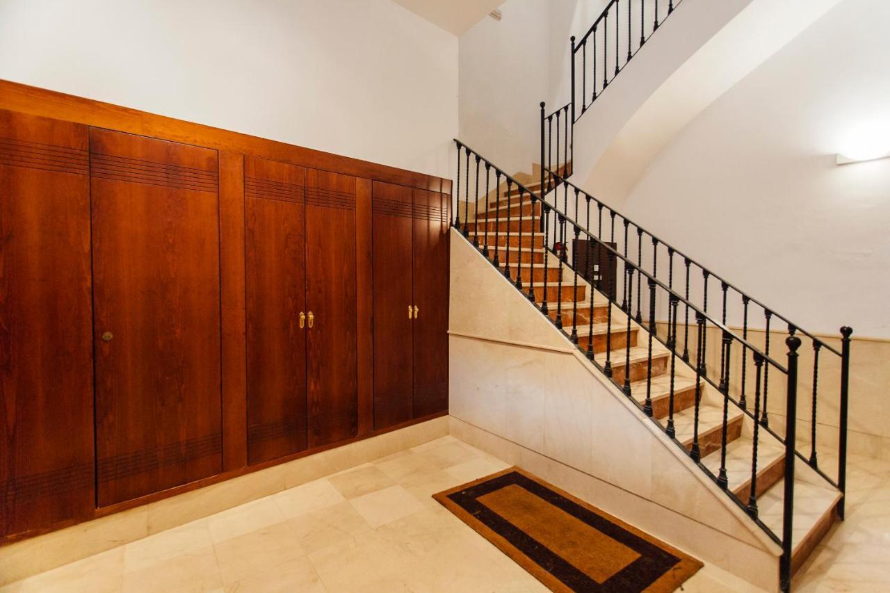 Bright And Central- 2bd 1bth- Malhara Apartment
